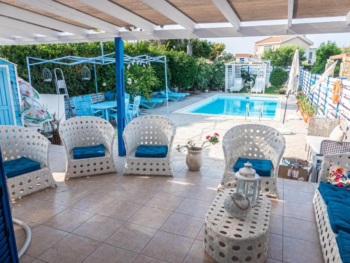 Greek Island Style 2 Bedroom Villa With Pool Next To The Sea Larnaca Exterior photo