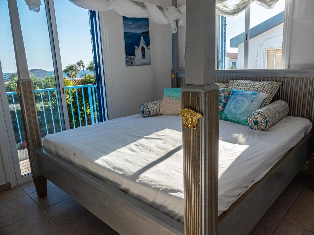 Greek Island Style 2 Bedroom Villa With Pool Next To The Sea Larnaca Exterior photo