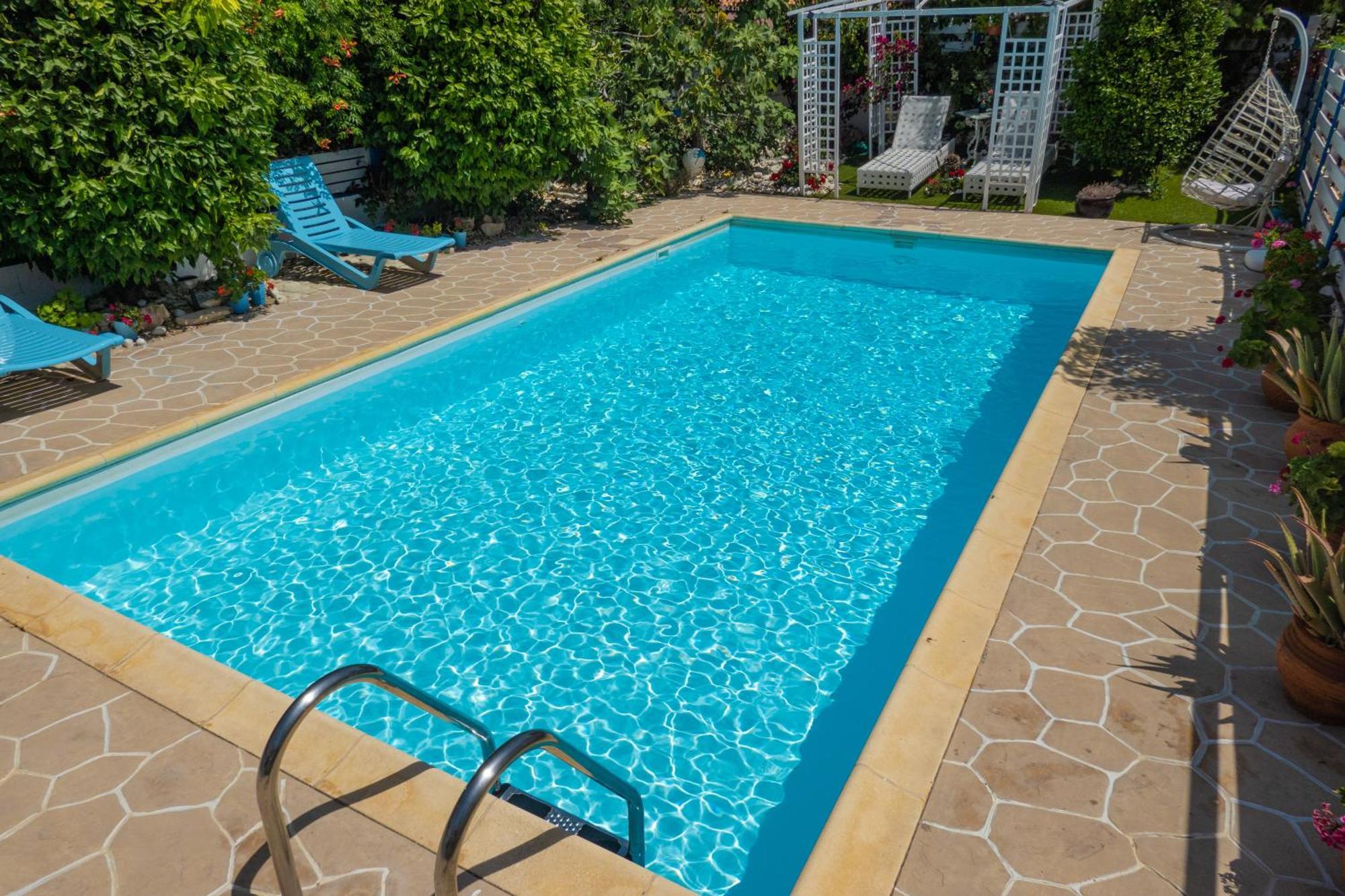 Greek Island Style 2 Bedroom Villa With Pool Next To The Sea Larnaca Exterior photo